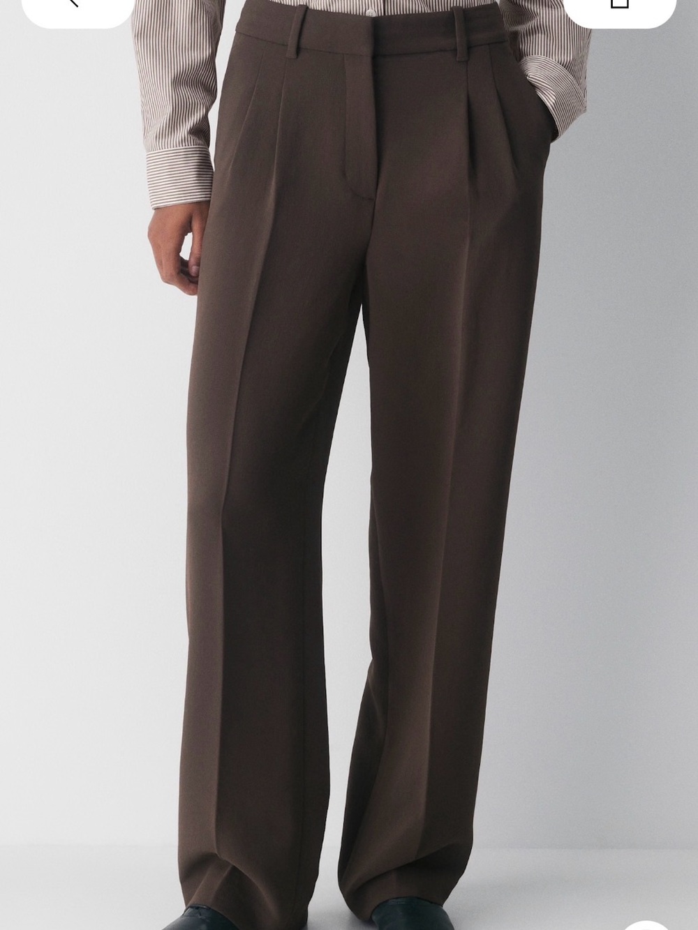 Aritzia The Effortless Pant — Deep Brown Wide Leg LIKE NEW NEVER WORN